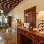 Apartamento Palazzo San Firmino Residenza D Epoca Canal View *