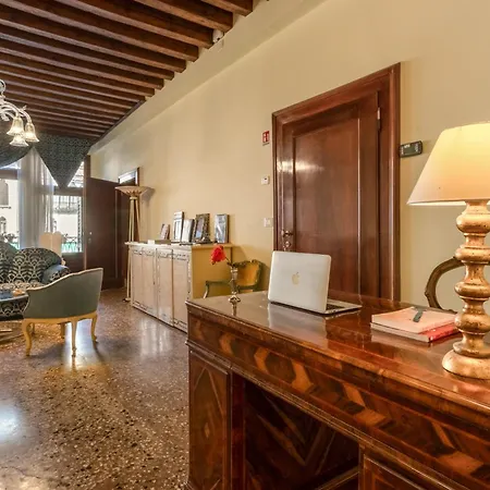 Apartman Palazzo San Firmino Residenza D Epoca Canal View *